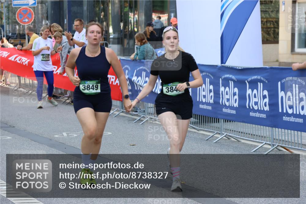 07.09.2025 - BARMER Alsterlauf Strokosch-Dieckow http://msf.ph/oto/8738327 07.09.2025 10:19:10 Ziel 2761, 3399, 3400, 3488, 3581, 4395, 4509, 4510, 4975, 5325, 5503, 5560, 5698, 6003, 6319 meine-sportfotos.de