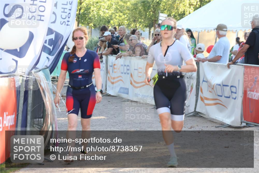 07.09.2025 - 19. Norderstedt Triathlon Luisa Fischer http://msf.ph/oto/8738357 07.09.2025 16:47:16 Ziel 1069, 1541, 1581, 1611 meine-sportfotos.de
