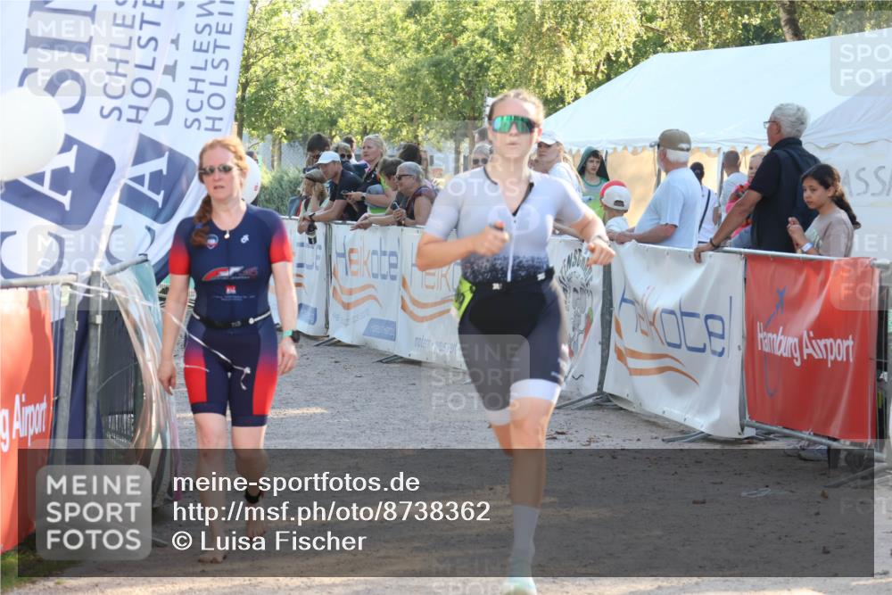 07.09.2025 - 19. Norderstedt Triathlon Luisa Fischer http://msf.ph/oto/8738362 07.09.2025 16:47:16 Ziel 1069, 1541, 1581, 1611 meine-sportfotos.de