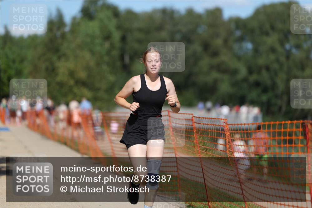 07.09.2025 - 19. Norderstedt Triathlon Michael Strokosch http://msf.ph/oto/8738387 07.09.2025 13:45:56 Laufen 344, 350, 1259 meine-sportfotos.de