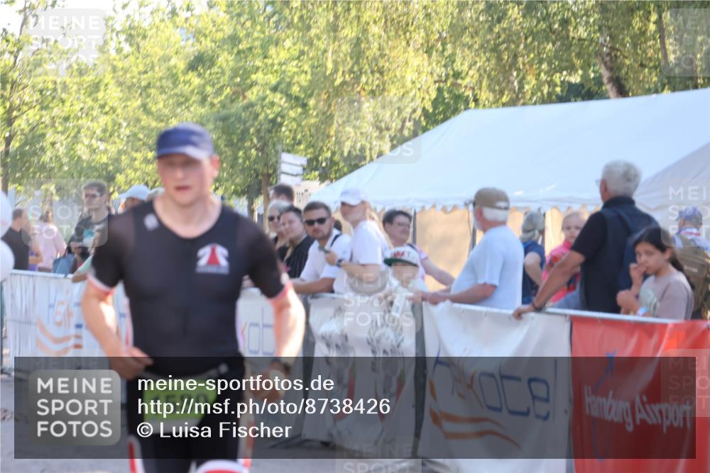 07.09.2025 - 19. Norderstedt Triathlon Luisa Fischer http://msf.ph/oto/8738426 07.09.2025 16:47:27 Ziel 1541, 1580 meine-sportfotos.de