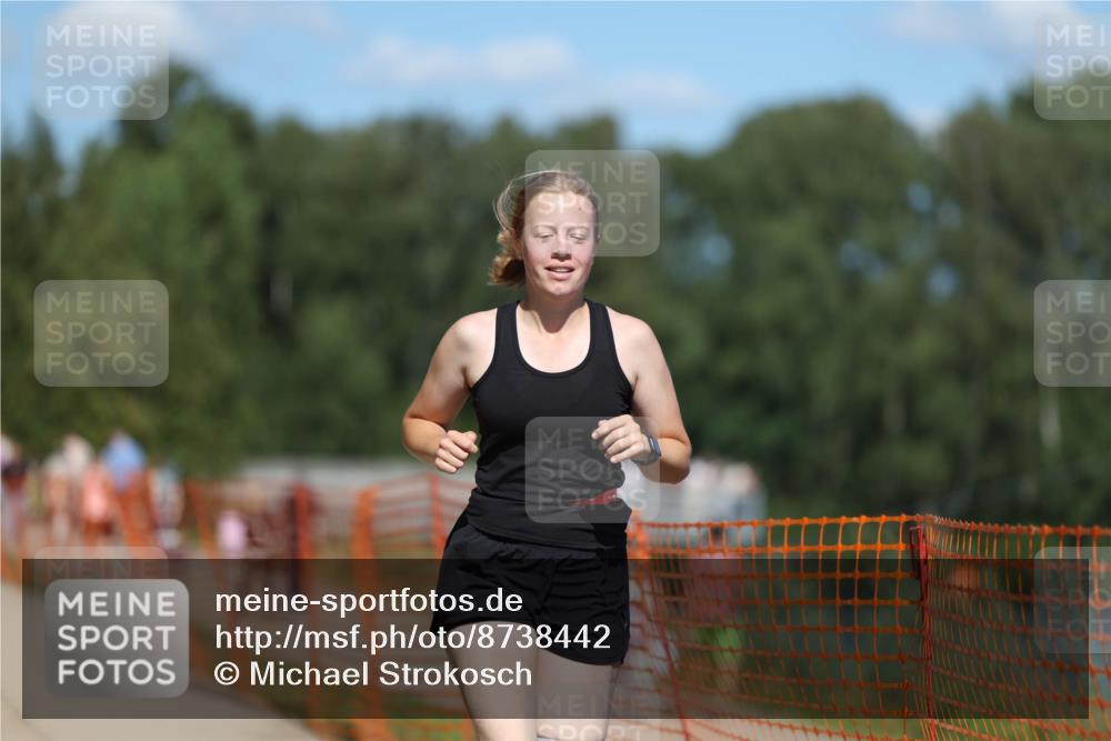 07.09.2025 - 19. Norderstedt Triathlon Michael Strokosch http://msf.ph/oto/8738442 07.09.2025 13:45:57 Laufen 344, 350, 1259 meine-sportfotos.de