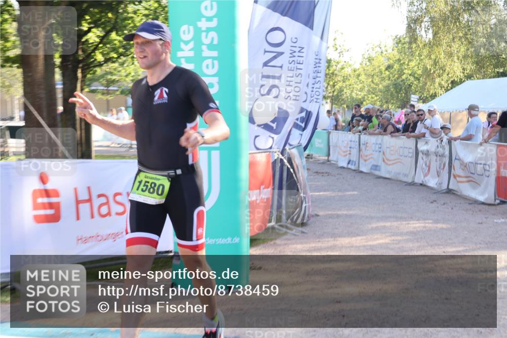 07.09.2025 - 19. Norderstedt Triathlon Luisa Fischer http://msf.ph/oto/8738459 07.09.2025 16:47:29 Ziel 1580 meine-sportfotos.de