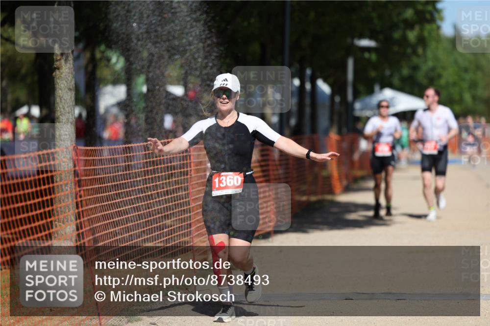 07.09.2025 - 19. Norderstedt Triathlon Michael Strokosch http://msf.ph/oto/8738493 07.09.2025 13:05:20 Laufen 737, 738, 1360 meine-sportfotos.de