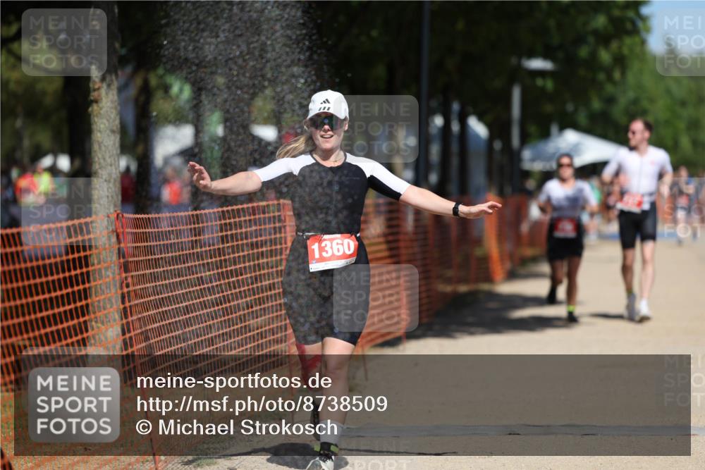 07.09.2025 - 19. Norderstedt Triathlon Michael Strokosch http://msf.ph/oto/8738509 07.09.2025 13:05:20 Laufen 737, 738, 1360 meine-sportfotos.de