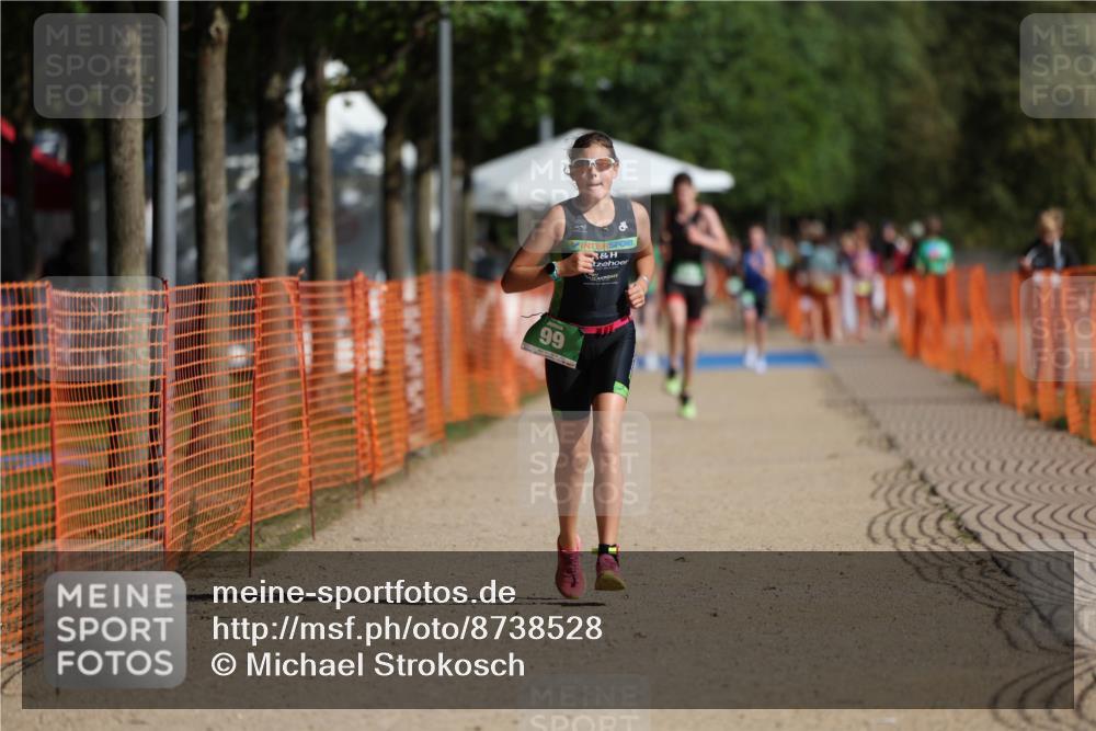 07.09.2025 - 19. Norderstedt Triathlon Michael Strokosch http://msf.ph/oto/8738528 07.09.2025 10:54:39 Laufen 99, 1137 meine-sportfotos.de