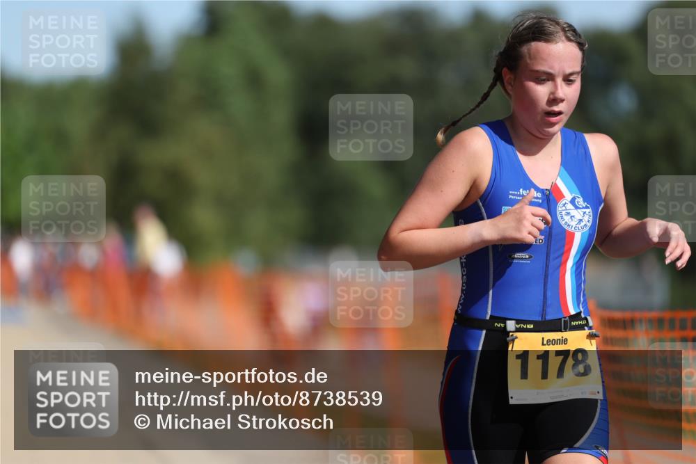 07.09.2025 - 19. Norderstedt Triathlon Michael Strokosch http://msf.ph/oto/8738539 07.09.2025 11:50:04 Laufen 1178, 1323 meine-sportfotos.de