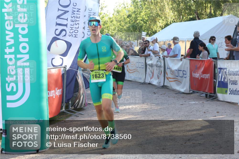 07.09.2025 - 19. Norderstedt Triathlon Luisa Fischer http://msf.ph/oto/8738560 07.09.2025 16:47:58 Ziel 1489, 1623, 1628 meine-sportfotos.de