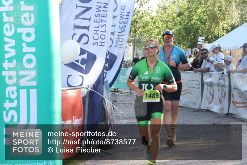 07.09.2025 - 19. Norderstedt Triathlon Luisa Fischer http://msf.ph/oto/8738577 07.09.2025 16:47:59 Ziel 1489, 1623, 1628 meine-sportfotos.de