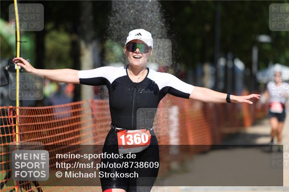 07.09.2025 - 19. Norderstedt Triathlon Michael Strokosch http://msf.ph/oto/8738609 07.09.2025 13:05:21 Laufen 737, 738, 1360 meine-sportfotos.de
