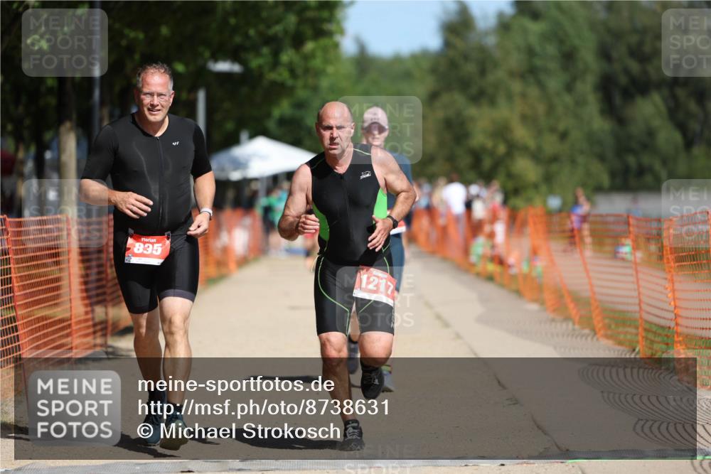 07.09.2025 - 19. Norderstedt Triathlon Michael Strokosch http://msf.ph/oto/8738631 07.09.2025 12:29:21 Laufen 756, 818, 835, 1217, 1306, 1379 meine-sportfotos.de