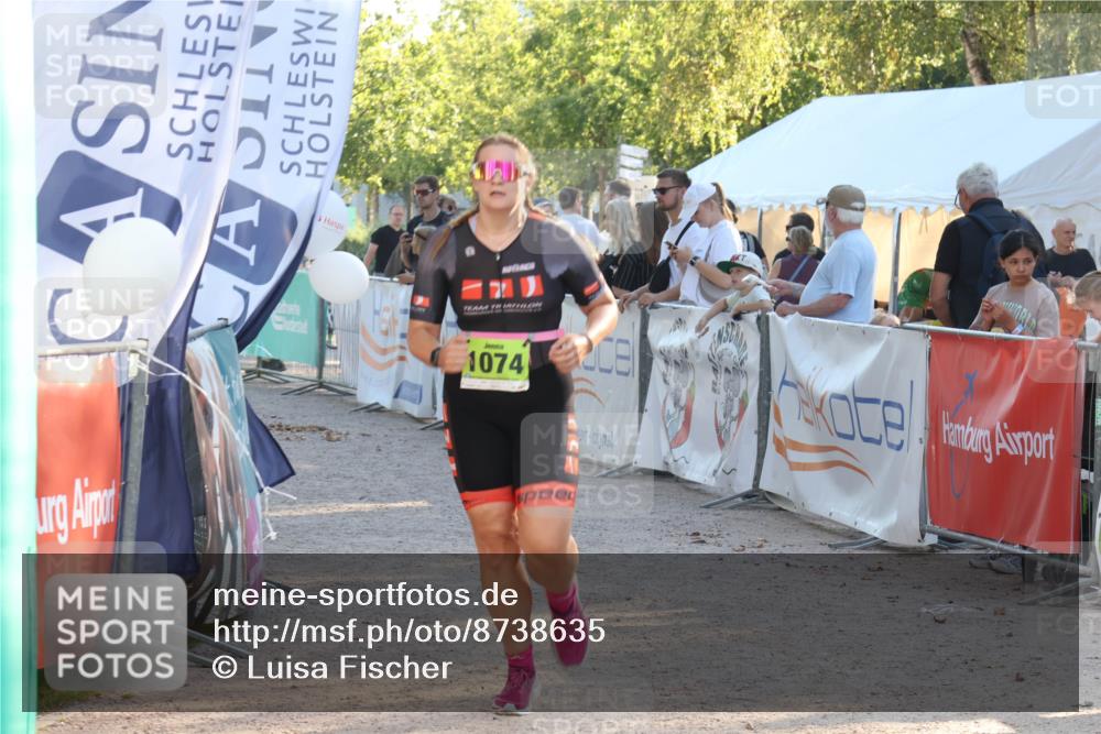 07.09.2025 - 19. Norderstedt Triathlon Luisa Fischer http://msf.ph/oto/8738635 07.09.2025 16:48:29 Ziel 1074 meine-sportfotos.de