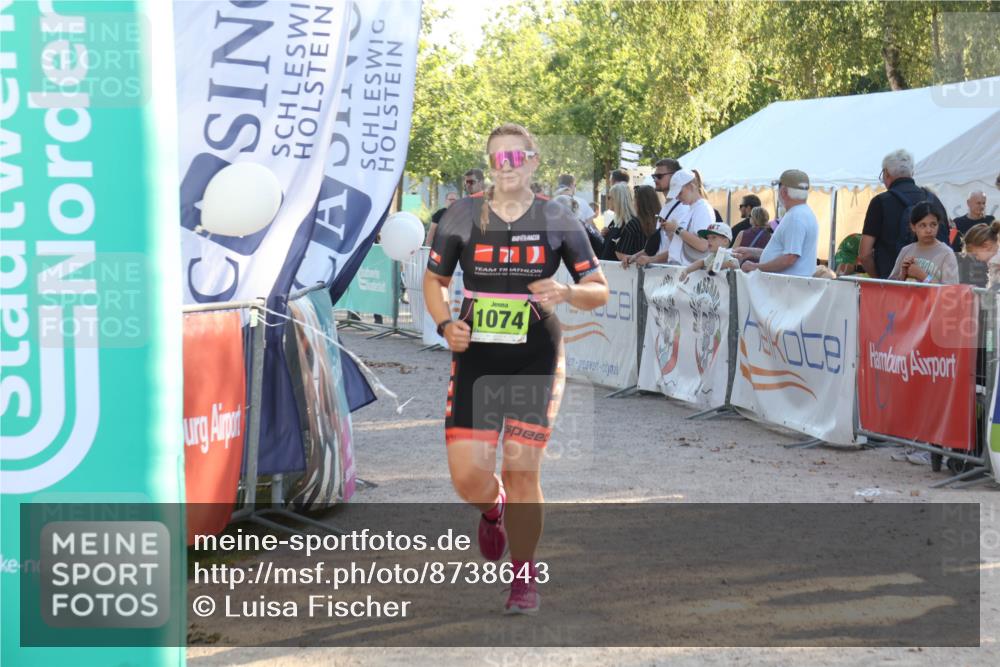 07.09.2025 - 19. Norderstedt Triathlon Luisa Fischer http://msf.ph/oto/8738643 07.09.2025 16:48:29 Ziel 1074 meine-sportfotos.de