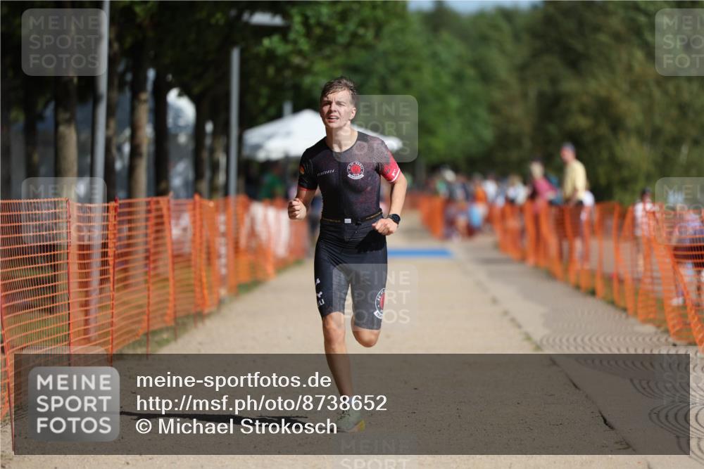 07.09.2025 - 19. Norderstedt Triathlon Michael Strokosch http://msf.ph/oto/8738652 07.09.2025 11:50:20 Laufen 1156 meine-sportfotos.de