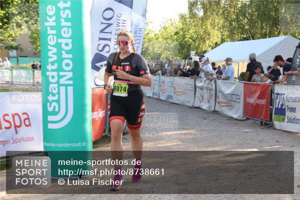 07.09.2025 - 19. Norderstedt Triathlon Luisa Fischer http://msf.ph/oto/8738661 07.09.2025 16:48:30 Ziel 1074 meine-sportfotos.de