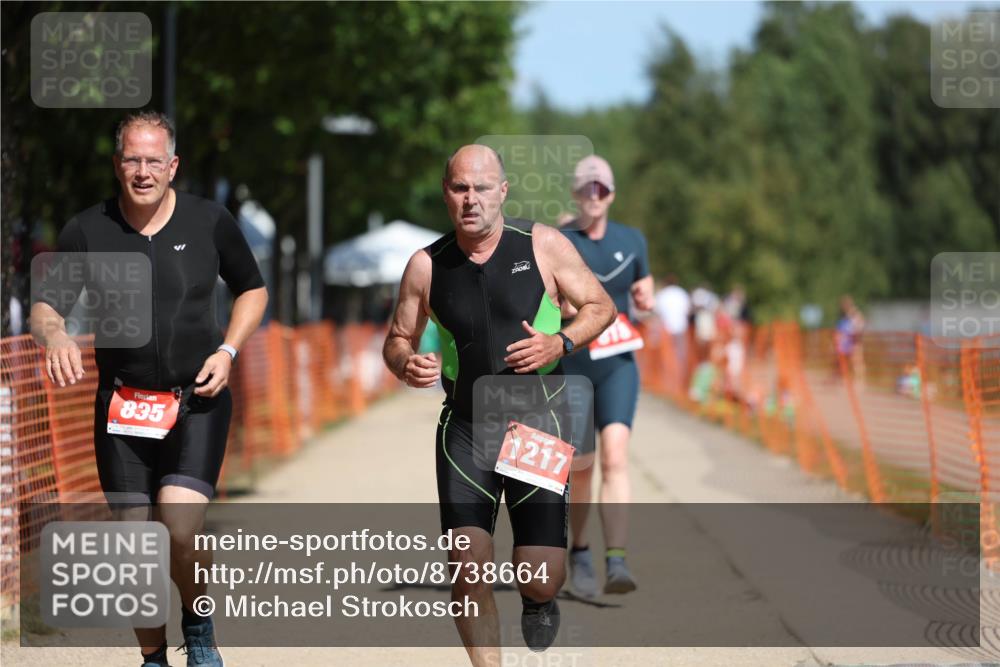07.09.2025 - 19. Norderstedt Triathlon Michael Strokosch http://msf.ph/oto/8738664 07.09.2025 12:29:22 Laufen 756, 818, 835, 1217, 1379 meine-sportfotos.de