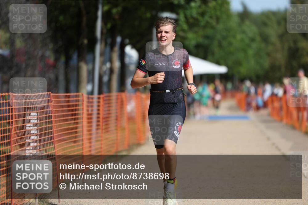 07.09.2025 - 19. Norderstedt Triathlon Michael Strokosch http://msf.ph/oto/8738698 07.09.2025 11:50:21 Laufen 1156 meine-sportfotos.de
