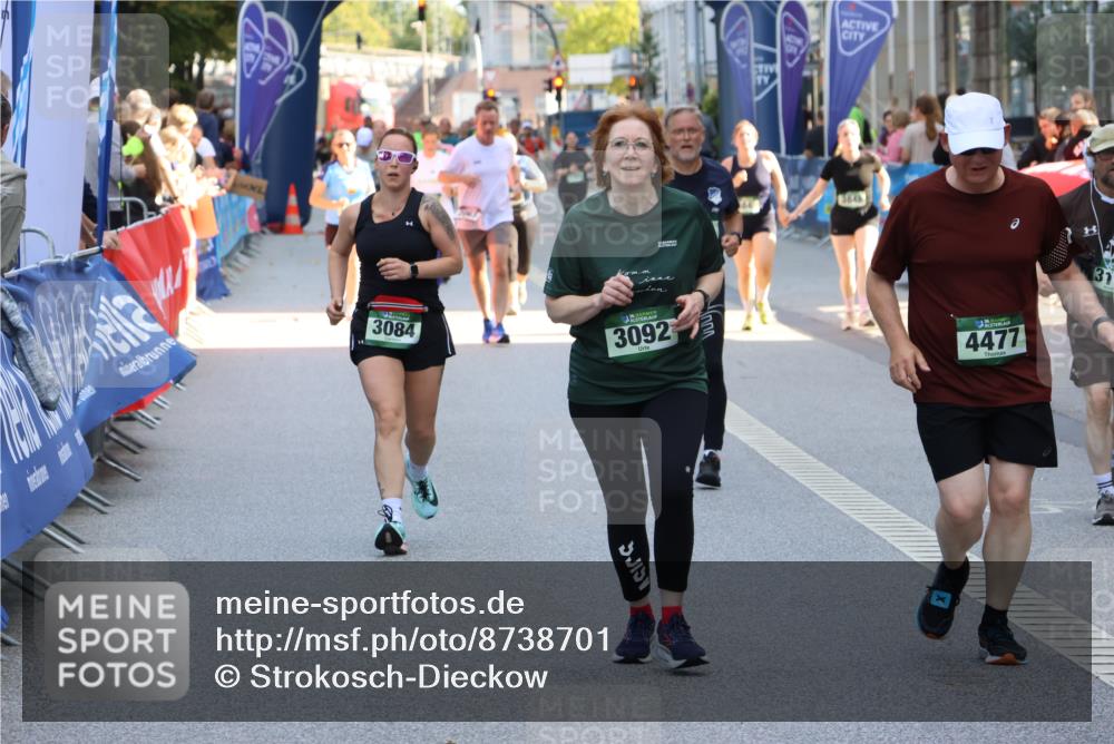 07.09.2025 - BARMER Alsterlauf Strokosch-Dieckow http://msf.ph/oto/8738701 07.09.2025 10:19:00 Ziel 2024, 2189, 2761, 3399, 3400, 3581, 3882, 4060, 4207, 4390, 4410, 4438, 4459, 4510, 5325, 5622, 5712, 6003 meine-sportfotos.de
