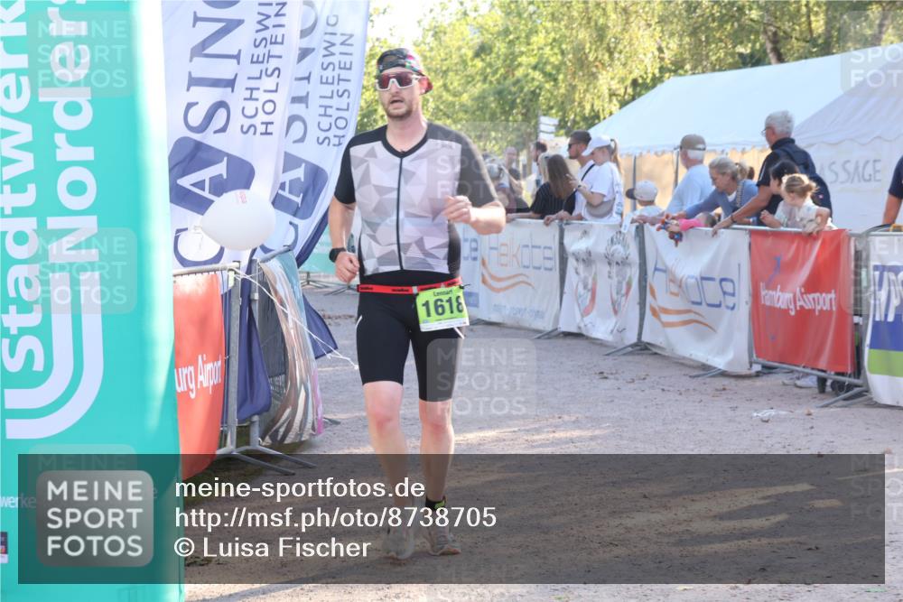 07.09.2025 - 19. Norderstedt Triathlon Luisa Fischer http://msf.ph/oto/8738705 07.09.2025 16:48:35 Ziel 1074, 1618 meine-sportfotos.de