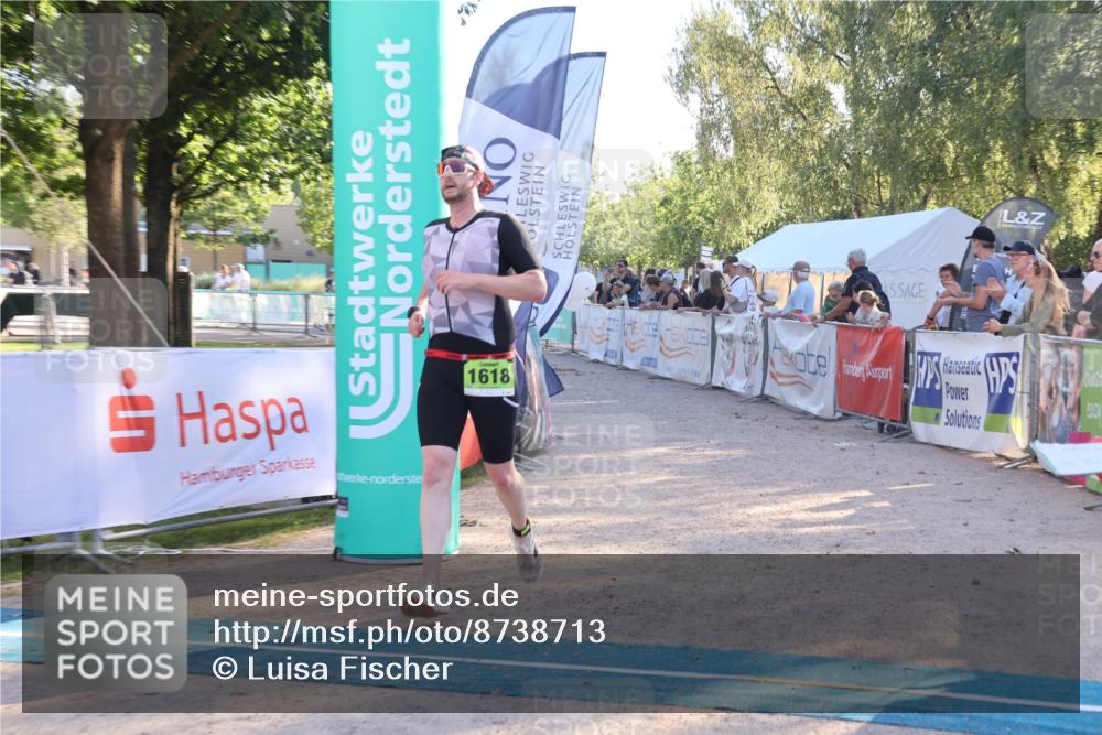 07.09.2025 - 19. Norderstedt Triathlon Luisa Fischer http://msf.ph/oto/8738713 07.09.2025 16:48:36 Ziel 1074, 1618 meine-sportfotos.de