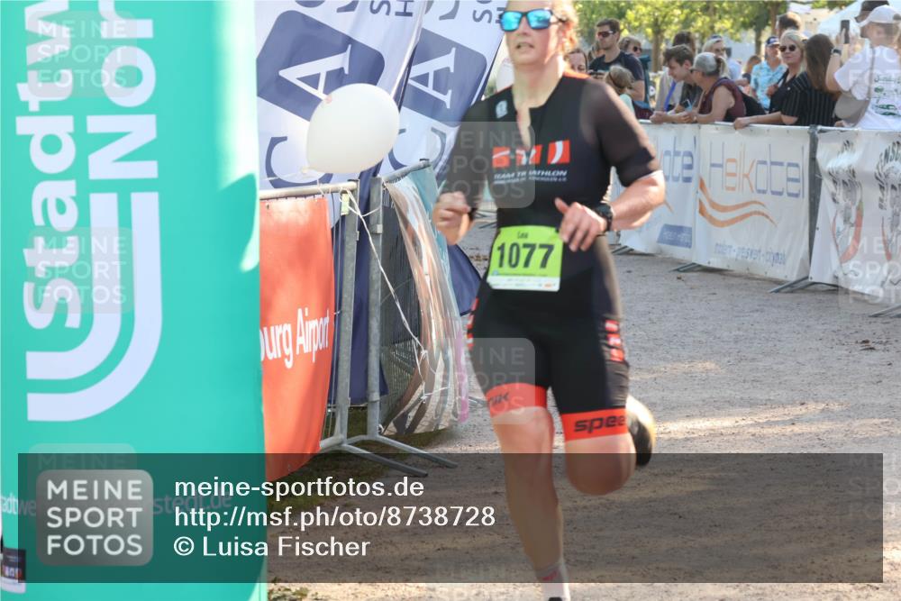 07.09.2025 - 19. Norderstedt Triathlon Luisa Fischer http://msf.ph/oto/8738728 07.09.2025 16:48:46 Ziel 1077, 1093 meine-sportfotos.de