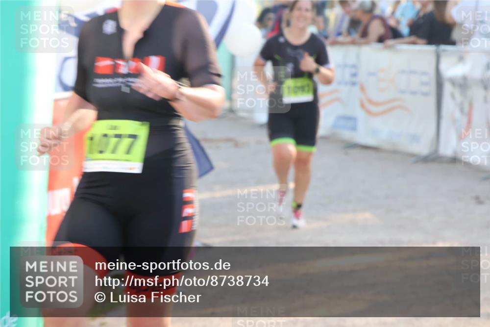 07.09.2025 - 19. Norderstedt Triathlon Luisa Fischer http://msf.ph/oto/8738734 07.09.2025 16:48:46 Ziel 1077, 1093 meine-sportfotos.de