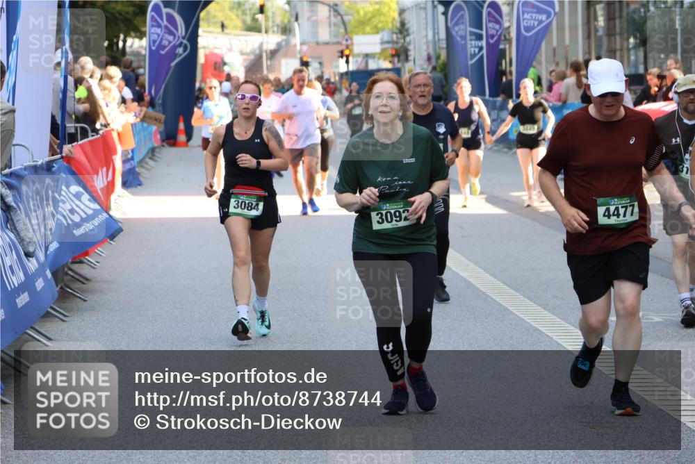 07.09.2025 - BARMER Alsterlauf Strokosch-Dieckow http://msf.ph/oto/8738744 07.09.2025 10:19:00 Ziel 2024, 2189, 2761, 3399, 3400, 3581, 3882, 4060, 4207, 4390, 4410, 4438, 4459, 4510, 5325, 5622, 5712, 6003 meine-sportfotos.de