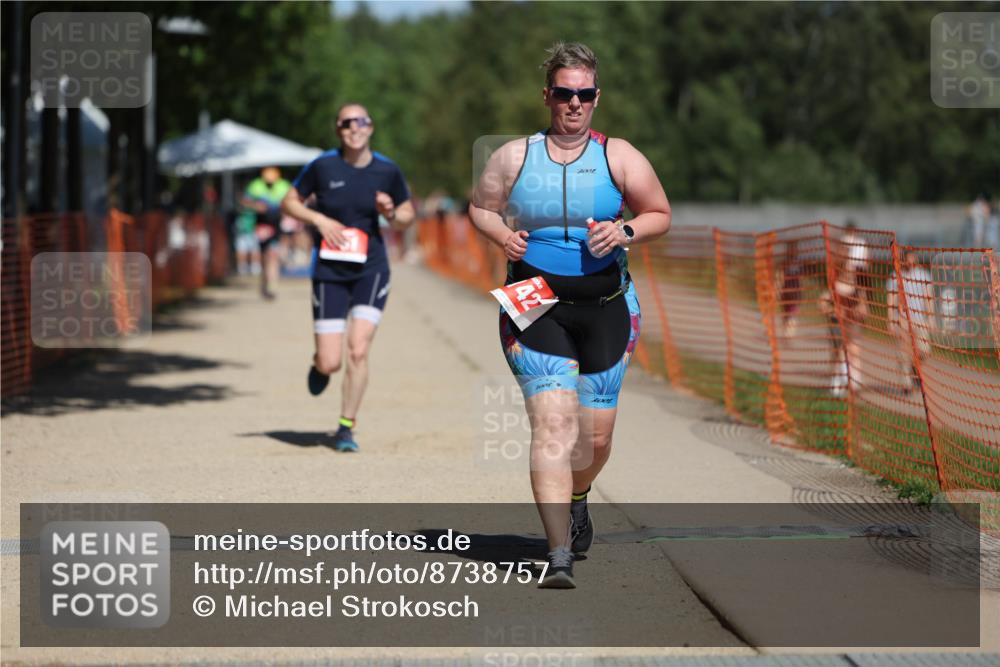 07.09.2025 - 19. Norderstedt Triathlon Michael Strokosch http://msf.ph/oto/8738757 07.09.2025 13:05:35 Laufen 742, 761 meine-sportfotos.de