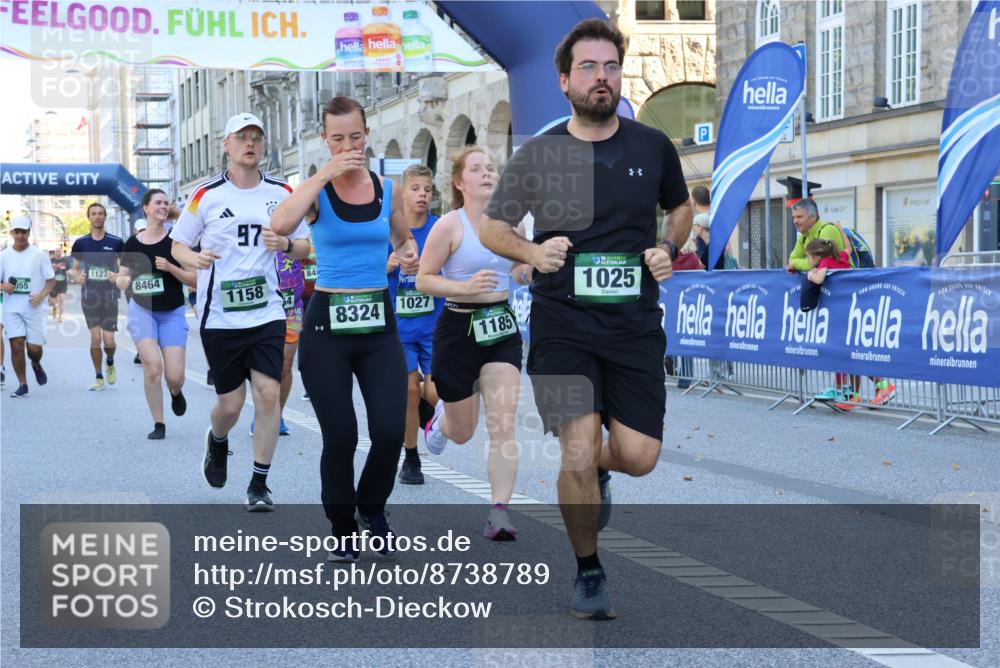 07.09.2025 - BARMER Alsterlauf Strokosch-Dieckow http://msf.ph/oto/8738789 07.09.2025 11:43:29 Ziel 1022, 1084, 1115, 1130, 1131, 1166, 8024, 8382 meine-sportfotos.de