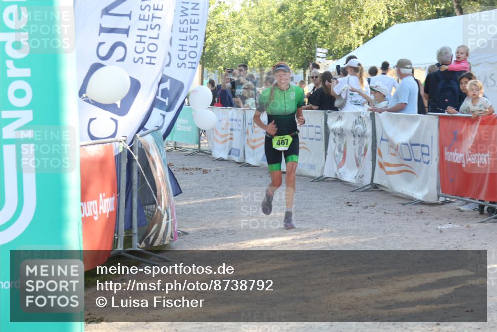 07.09.2025 - 19. Norderstedt Triathlon Luisa Fischer http://msf.ph/oto/8738792 07.09.2025 16:48:52 Ziel 467, 1077, 1093 meine-sportfotos.de