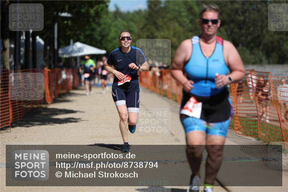 07.09.2025 - 19. Norderstedt Triathlon Michael Strokosch http://msf.ph/oto/8738794 07.09.2025 13:05:37 Laufen 742, 761 meine-sportfotos.de