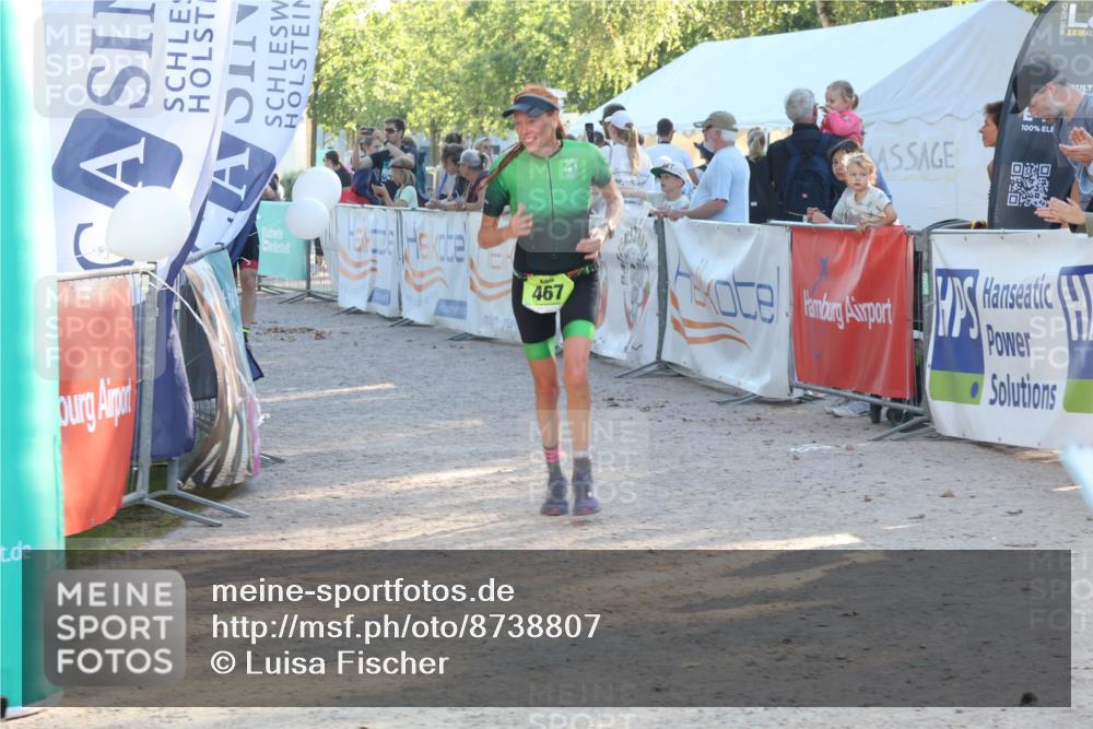 07.09.2025 - 19. Norderstedt Triathlon Luisa Fischer http://msf.ph/oto/8738807 07.09.2025 16:48:53 Ziel 467, 1077, 1093 meine-sportfotos.de
