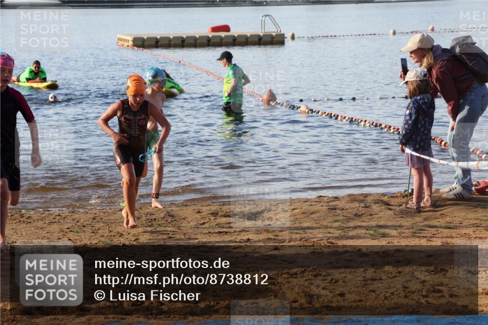 07.09.2025 - 19. Norderstedt Triathlon Luisa Fischer http://msf.ph/oto/8738812 07.09.2025 09:03:56 Schwimmen 8, 10, 13, 18, 20, 28, 35, 48 meine-sportfotos.de