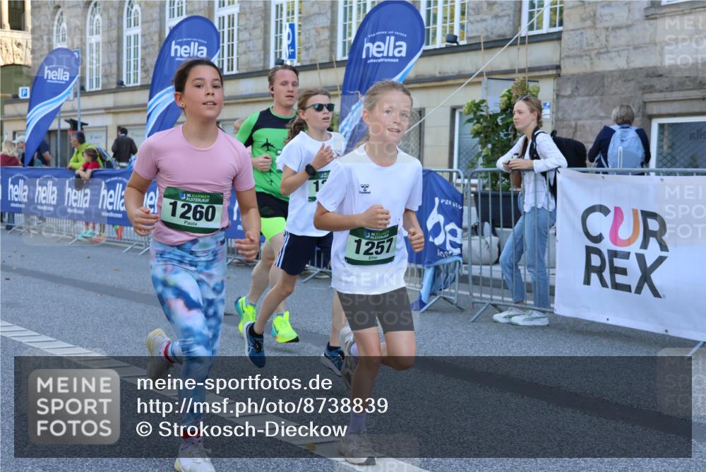 07.09.2025 - BARMER Alsterlauf Strokosch-Dieckow http://msf.ph/oto/8738839 07.09.2025 11:43:20 Ziel 1022, 1084, 1115, 1130, 1131, 8382 meine-sportfotos.de