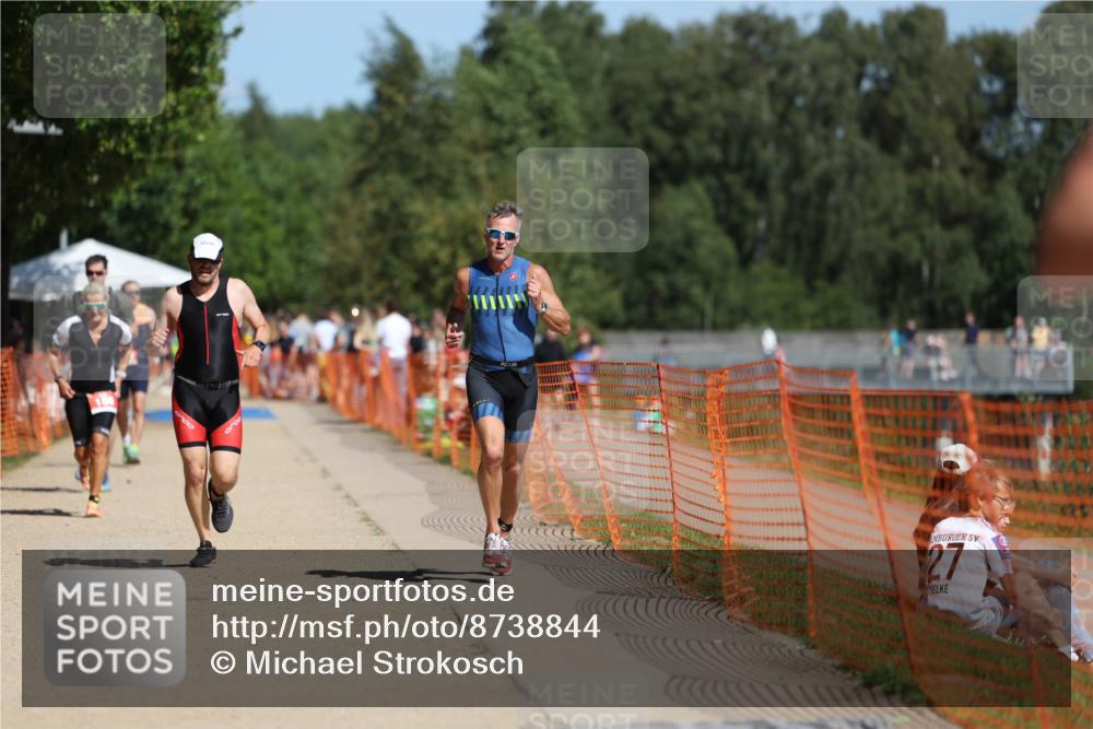 07.09.2025 - 19. Norderstedt Triathlon Michael Strokosch http://msf.ph/oto/8738844 07.09.2025 12:29:29 Laufen 186, 756, 791, 802, 1350 meine-sportfotos.de