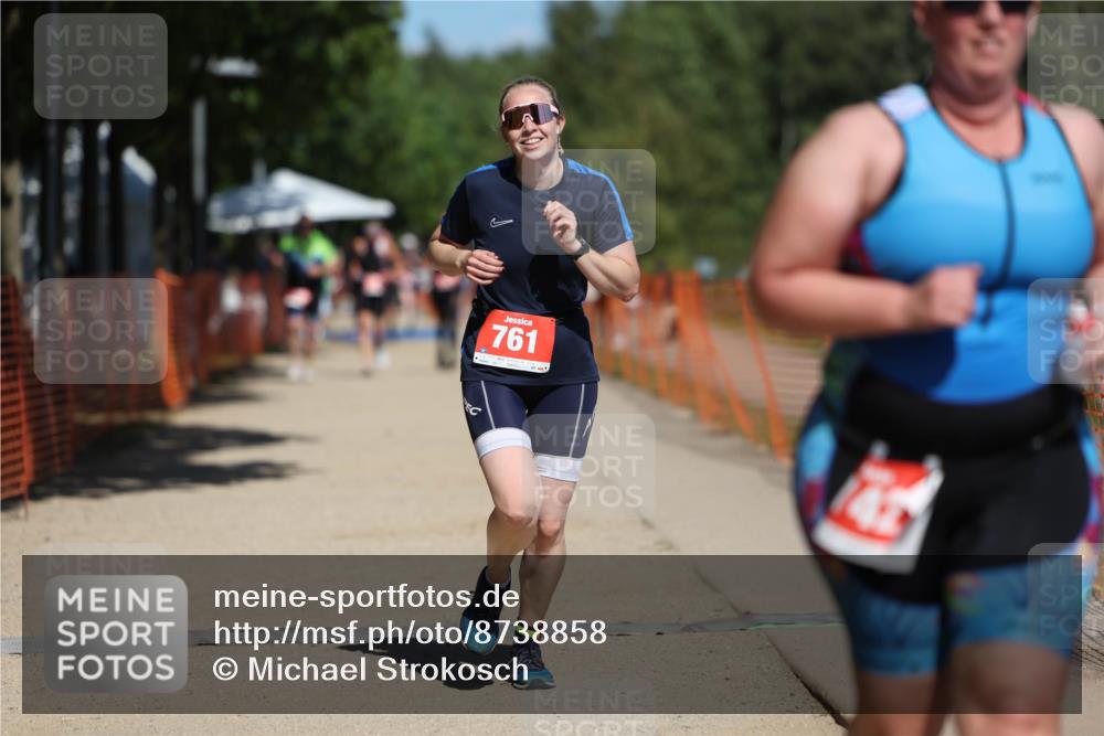 07.09.2025 - 19. Norderstedt Triathlon Michael Strokosch http://msf.ph/oto/8738858 07.09.2025 13:05:38 Laufen 742, 761 meine-sportfotos.de