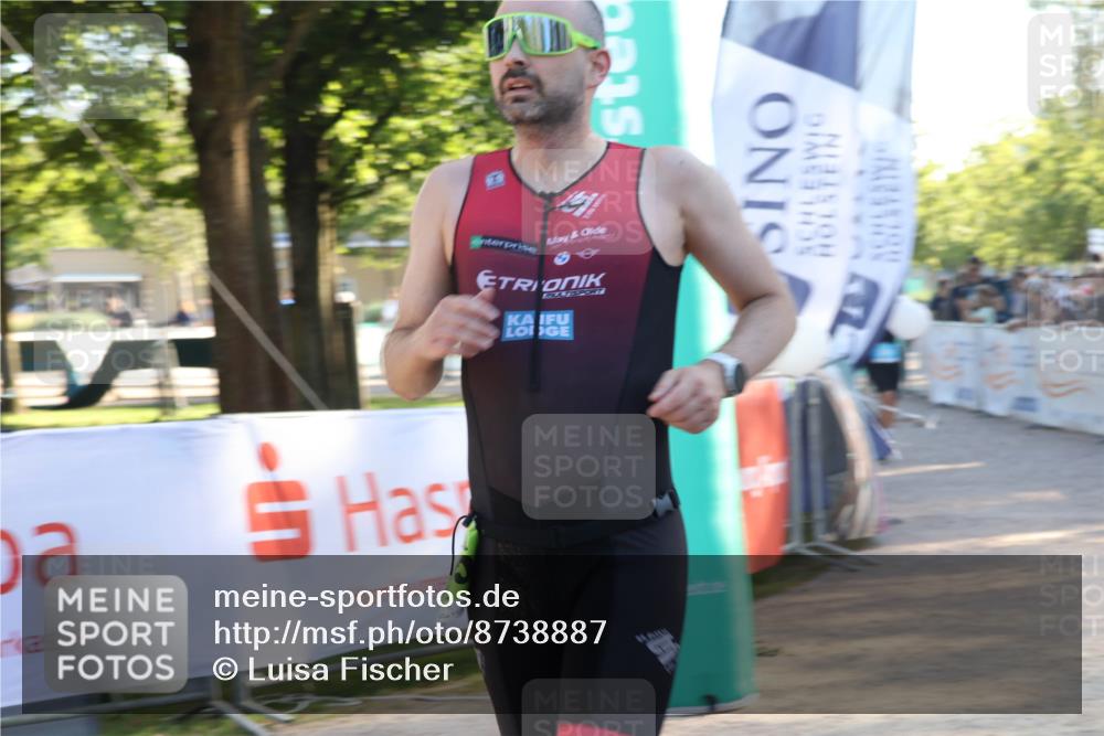 07.09.2025 - 19. Norderstedt Triathlon Luisa Fischer http://msf.ph/oto/8738887 07.09.2025 16:48:59 Ziel 399, 467, 1575 meine-sportfotos.de
