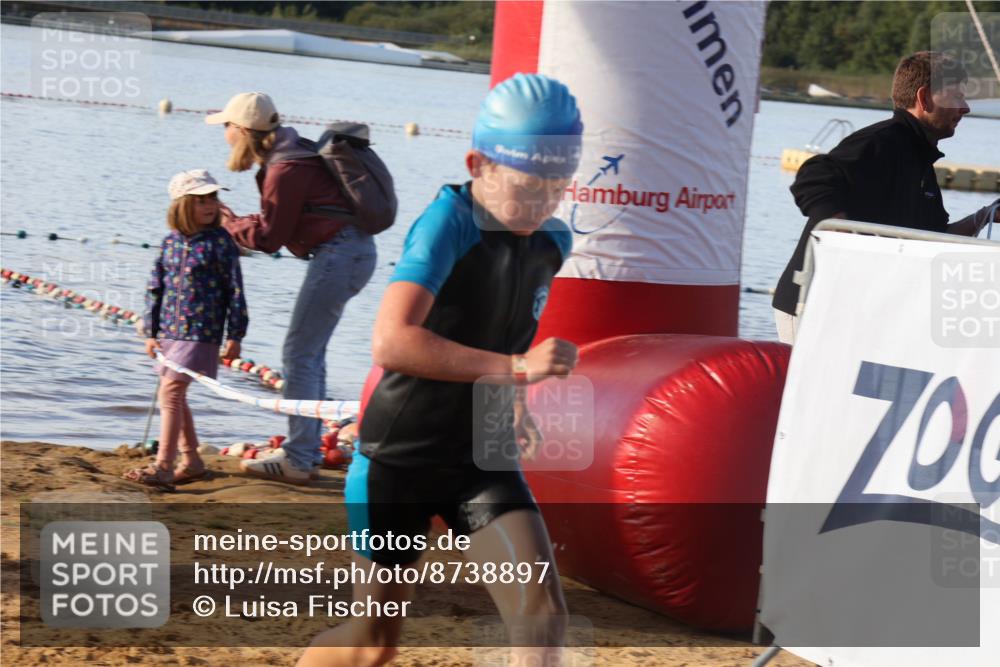 07.09.2025 - 19. Norderstedt Triathlon Luisa Fischer http://msf.ph/oto/8738897 07.09.2025 09:04:14 Schwimmen 22, 24, 43 meine-sportfotos.de