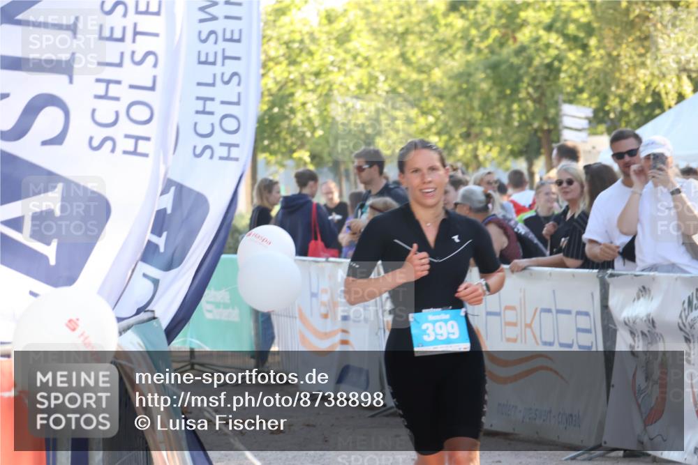 07.09.2025 - 19. Norderstedt Triathlon Luisa Fischer http://msf.ph/oto/8738898 07.09.2025 16:49:01 Ziel 399, 467, 1575 meine-sportfotos.de