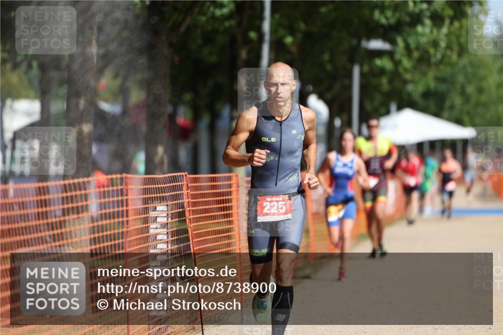 07.09.2025 - 19. Norderstedt Triathlon Michael Strokosch http://msf.ph/oto/8738900 07.09.2025 11:50:40 Laufen 225, 1185, 1335 meine-sportfotos.de