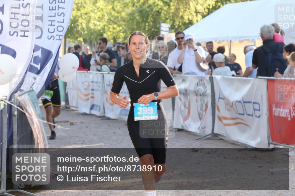 07.09.2025 - 19. Norderstedt Triathlon Luisa Fischer http://msf.ph/oto/8738910 07.09.2025 16:49:02 Ziel 399, 467, 1575 meine-sportfotos.de
