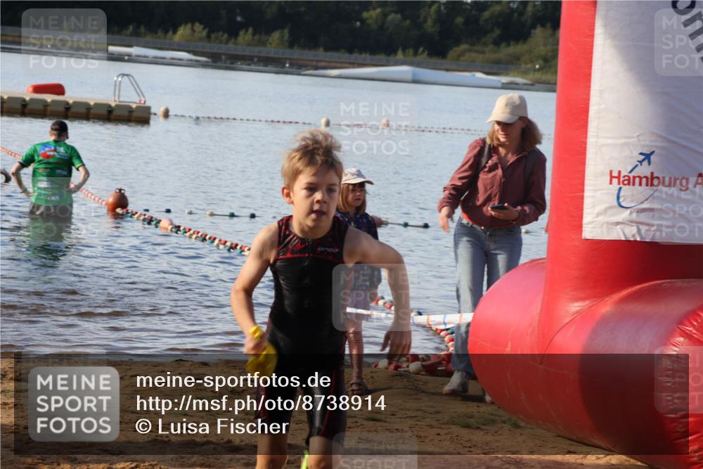 07.09.2025 - 19. Norderstedt Triathlon Luisa Fischer http://msf.ph/oto/8738914 07.09.2025 09:04:17 Schwimmen 22, 24, 43 meine-sportfotos.de