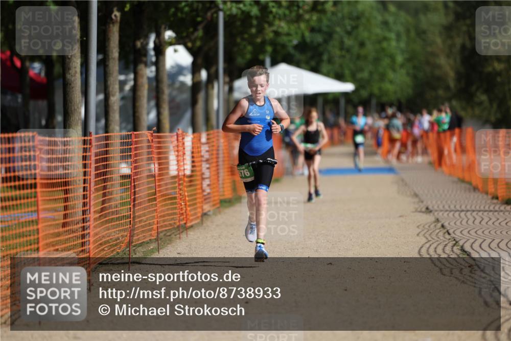 07.09.2025 - 19. Norderstedt Triathlon Michael Strokosch http://msf.ph/oto/8738933 07.09.2025 10:54:50 Laufen 676, 678 meine-sportfotos.de