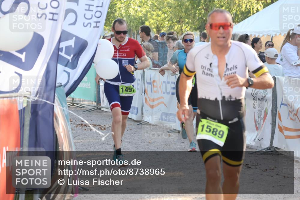 07.09.2025 - 19. Norderstedt Triathlon Luisa Fischer http://msf.ph/oto/8738965 07.09.2025 16:49:06 Ziel 399, 1497, 1589 meine-sportfotos.de