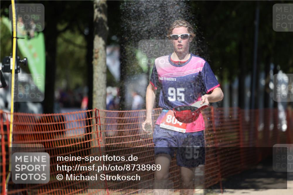 07.09.2025 - 19. Norderstedt Triathlon Michael Strokosch http://msf.ph/oto/8738969 07.09.2025 13:46:40 Laufen 359, 804 meine-sportfotos.de