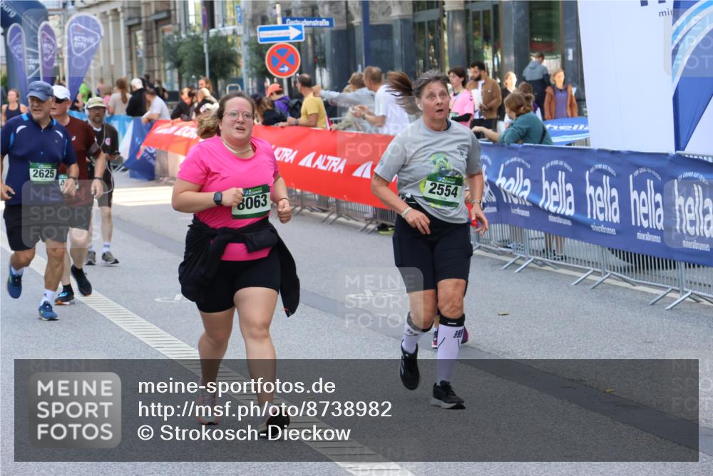 07.09.2025 - BARMER Alsterlauf Strokosch-Dieckow http://msf.ph/oto/8738982 07.09.2025 10:18:56 Ziel 2024, 2189, 2725, 2761, 3399, 3400, 3581, 3882, 4060, 4207, 4390, 4410, 4438, 4459, 5325, 5622, 5706, 5712 meine-sportfotos.de