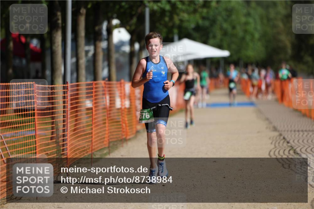 07.09.2025 - 19. Norderstedt Triathlon Michael Strokosch http://msf.ph/oto/8738984 07.09.2025 10:54:52 Laufen 676, 678 meine-sportfotos.de