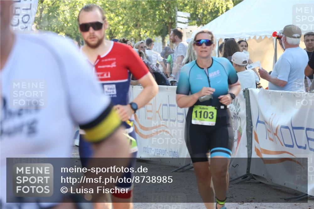 07.09.2025 - 19. Norderstedt Triathlon Luisa Fischer http://msf.ph/oto/8738985 07.09.2025 16:49:08 Ziel 399, 1103, 1497, 1589 meine-sportfotos.de