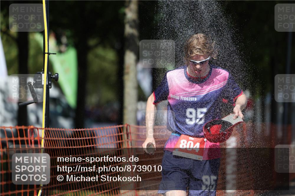 07.09.2025 - 19. Norderstedt Triathlon Michael Strokosch http://msf.ph/oto/8739010 07.09.2025 13:46:41 Laufen 359, 804 meine-sportfotos.de