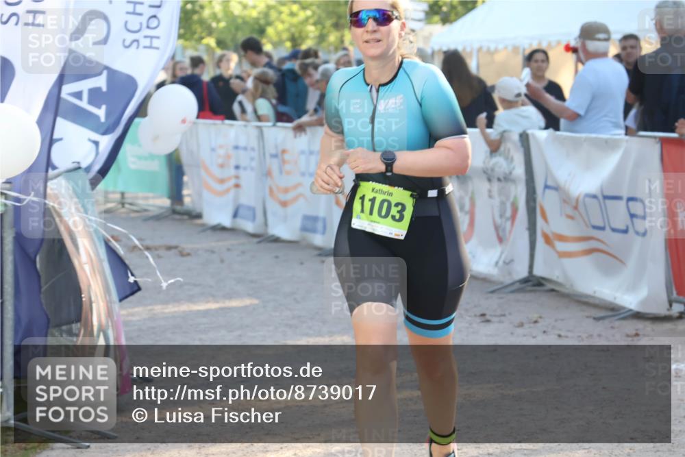 07.09.2025 - 19. Norderstedt Triathlon Luisa Fischer http://msf.ph/oto/8739017 07.09.2025 16:49:10 Ziel 399, 1103, 1497, 1589 meine-sportfotos.de
